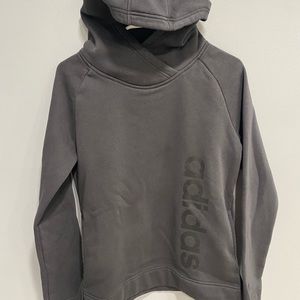 Adidas Dark Grey pullover Hoodie -sideways graphic- stringless- size M- Pockets